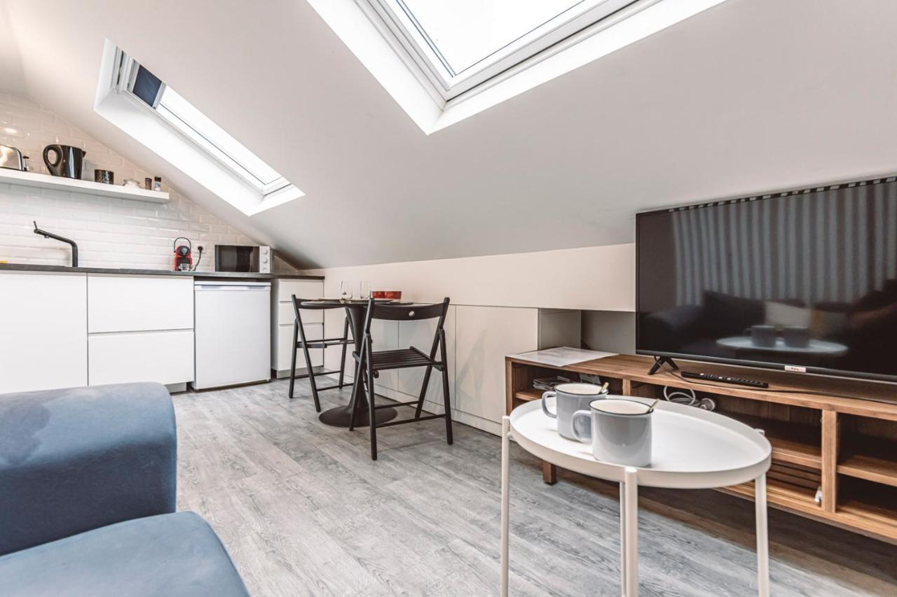 Le Coquet Logement Climatise Face A La Cathedrale - 3G ランス エクステリア 写真